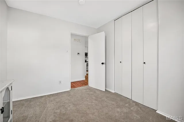 $189,900 | 7241 Berkridge Drive, Hazelwood, MO 63042