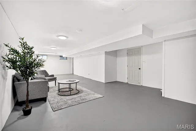 $189,900 | 7241 Berkridge Drive, Hazelwood, MO 63042