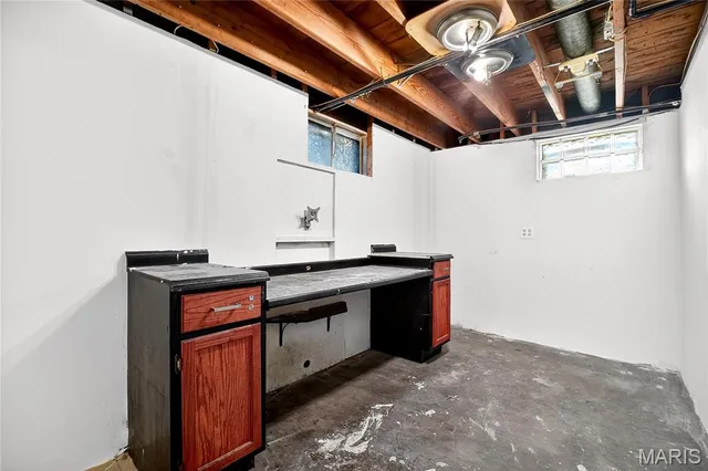 $189,900 | 7241 Berkridge Drive, Hazelwood, MO 63042