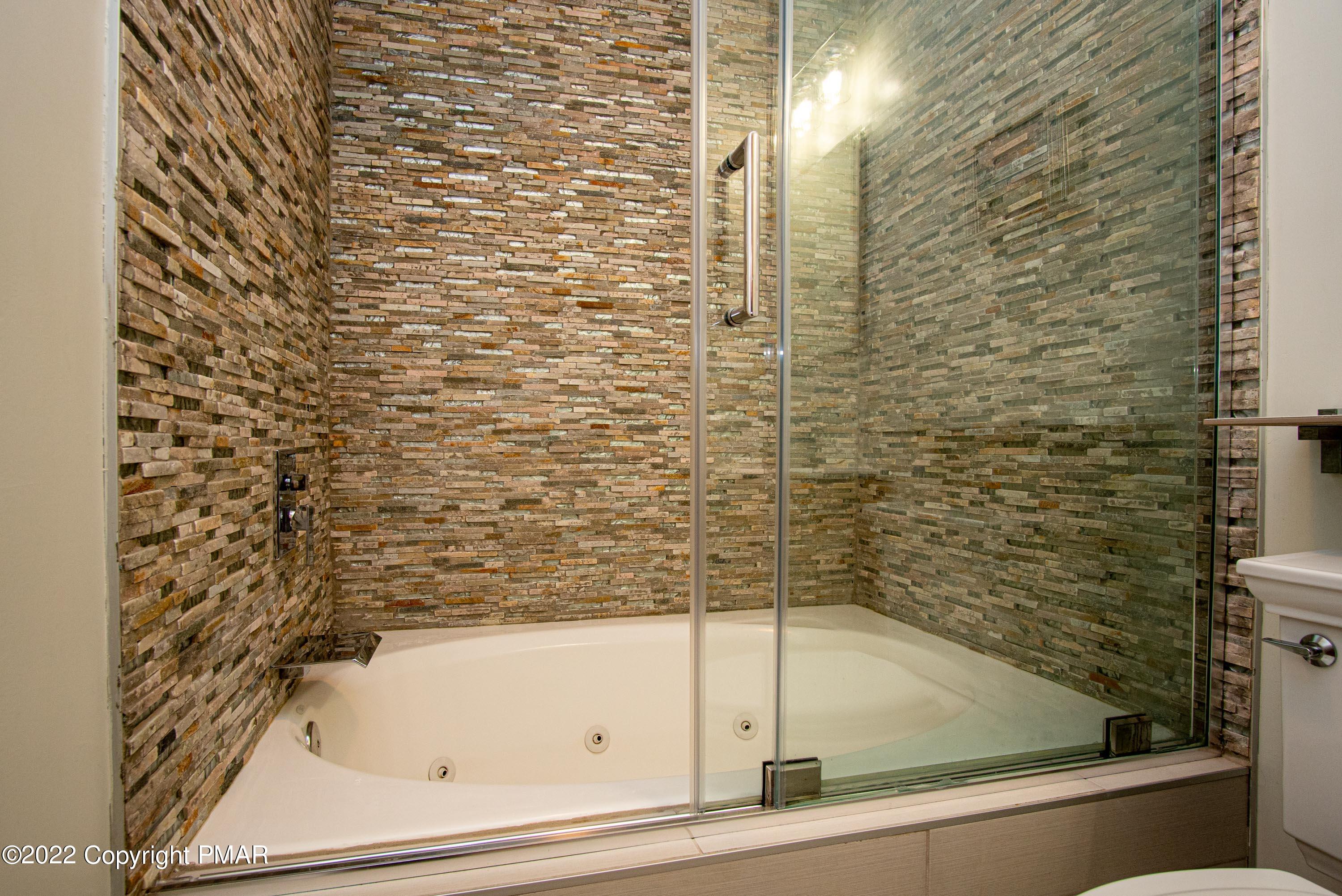 6374 Decker Road Bushkill, PA 18324 - Photo 29 of 60 6374 Decker-29