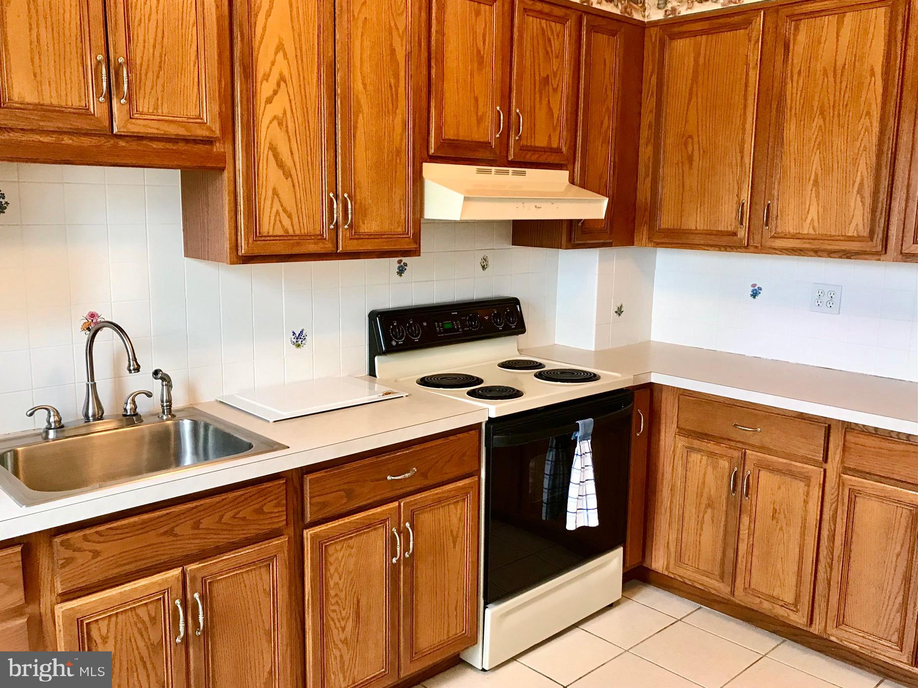 31 East Broad Street Reading, PA 19607 - Photo 7 of 16 Kitchen