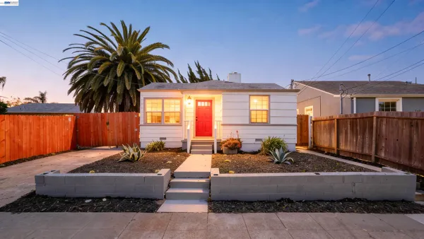 $749,000 | 945 62nd Street, Oakland, CA 94608