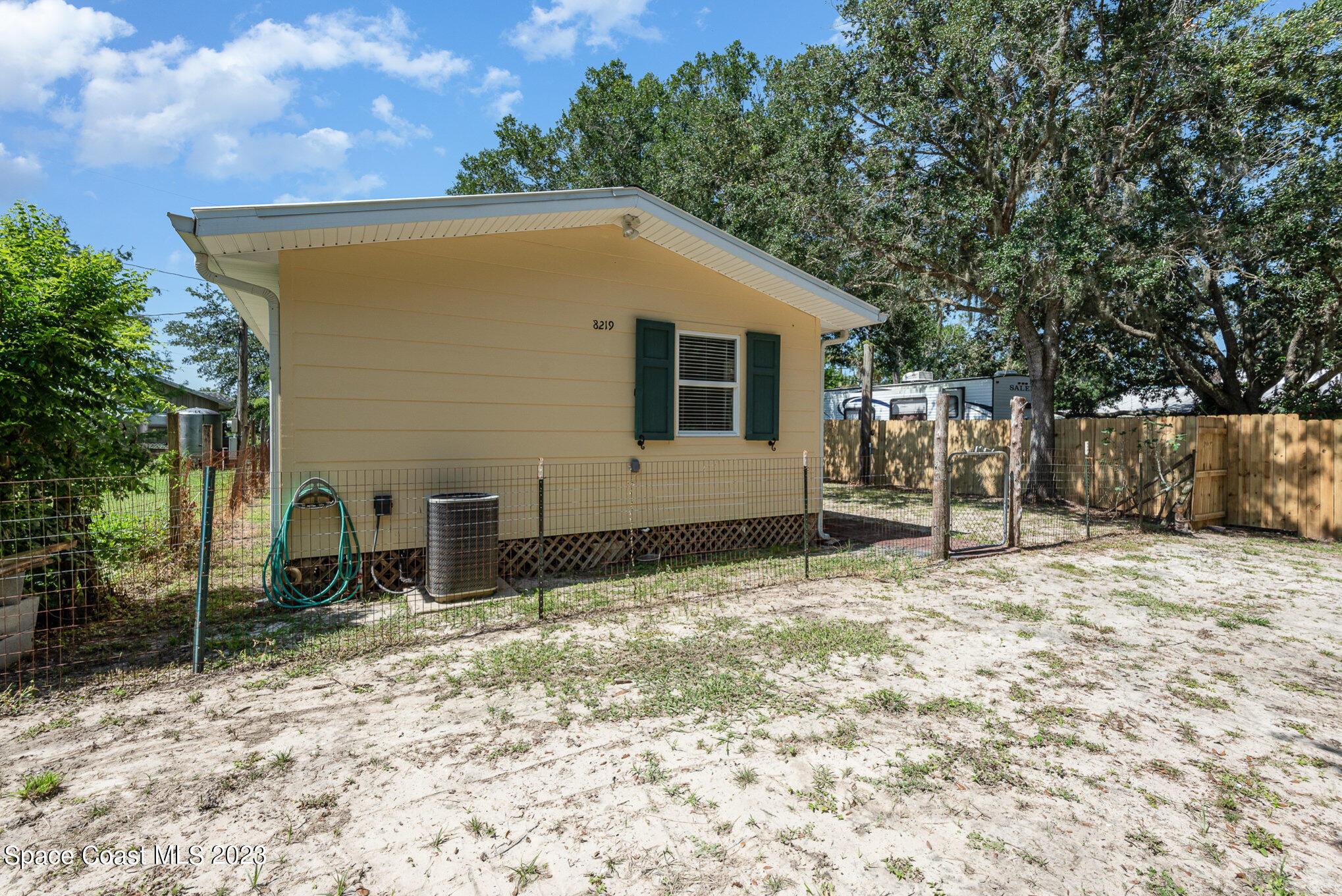 8219 Baxter Point Road Mims, FL 32754 - Photo 4 of 24