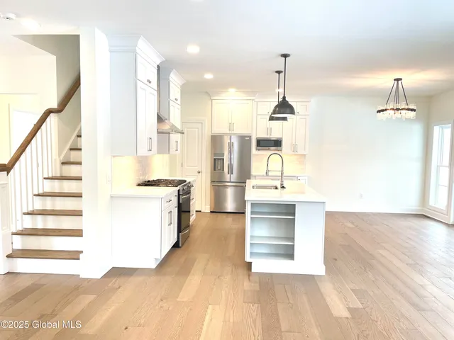 $719,000 | 1 Jennifer Lane, Ballston Spa, NY 12020