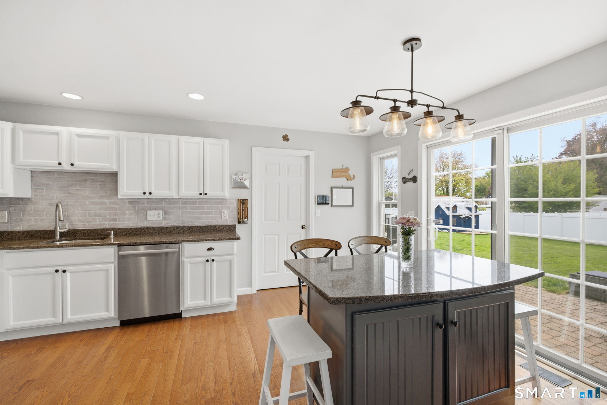 314 South Center Street Windsor Locks, CT 06096 - Photo 21 of 39