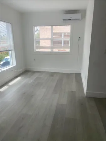 $1,650 | 1552 Southwest 2nd Street, Unit 12, Miami, FL 33135