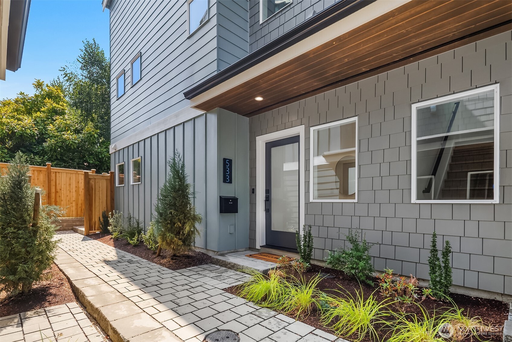 533 North 70th Street Seattle, WA 98103 - Photo 1 of 33 Gallery Image 1