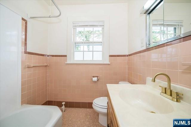 50 Walnut Crescent Montclair, NJ 07042 - Photo 34 of 38