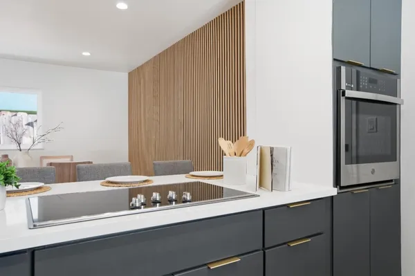$925,000 | 10910 Glen Artney Street, Oakland, CA 94605