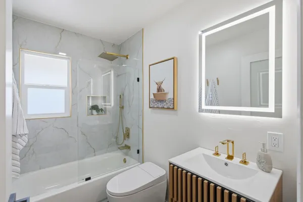 $925,000 | 10910 Glen Artney Street, Oakland, CA 94605