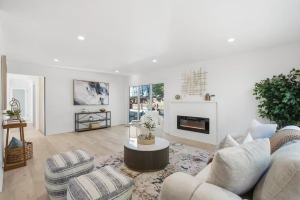 $925,000 | 10910 Glen Artney Street, Oakland, CA 94605