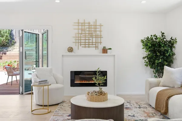 $925,000 | 10910 Glen Artney Street, Oakland, CA 94605