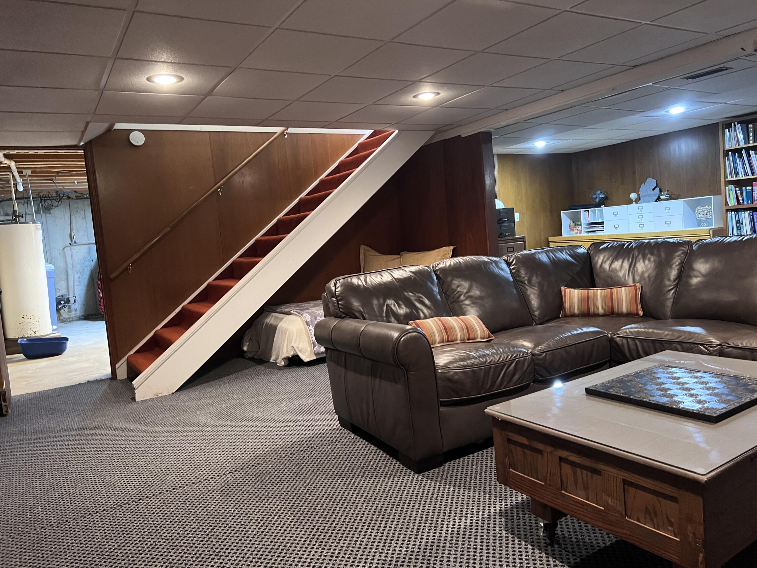 186 Baseline Road Battle Creek, MI 49017 - Photo 15 of 33 gathering room