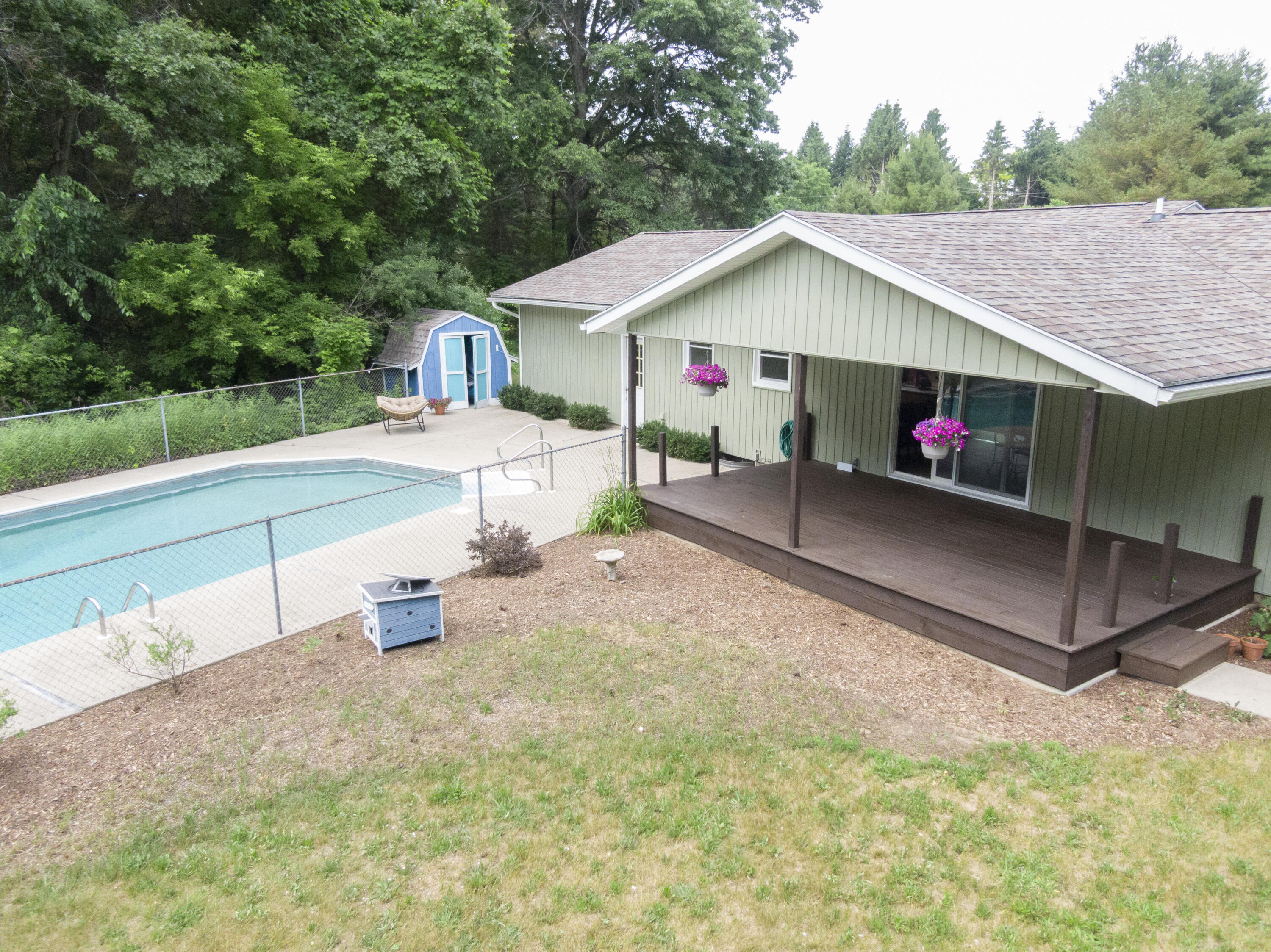 186 Baseline Road Battle Creek, MI 49017 - Photo 27 of 33 186 Baseline Road-46
