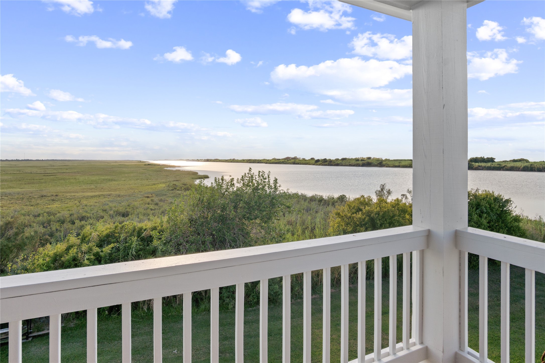 1682 Hamilton Avenue Port Bolivar, TX 77650 - Photo 36 of 38 a balcony with an outdoor space
