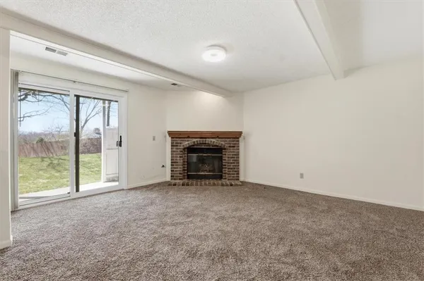 $172,000 | 13721 West 58th Terrace, Unit 1, Shawnee, KS 66216