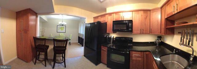 349 River Road Arnold, MD 21012 - Photo 3 of 25 Kitchen