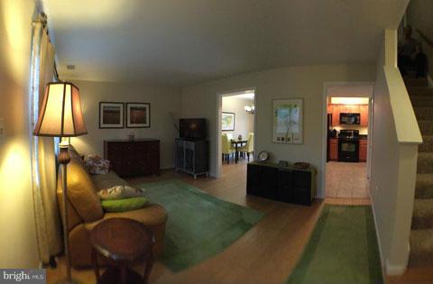 349 River Road Arnold, MD 21012 - Photo 21 of 25 Living Room