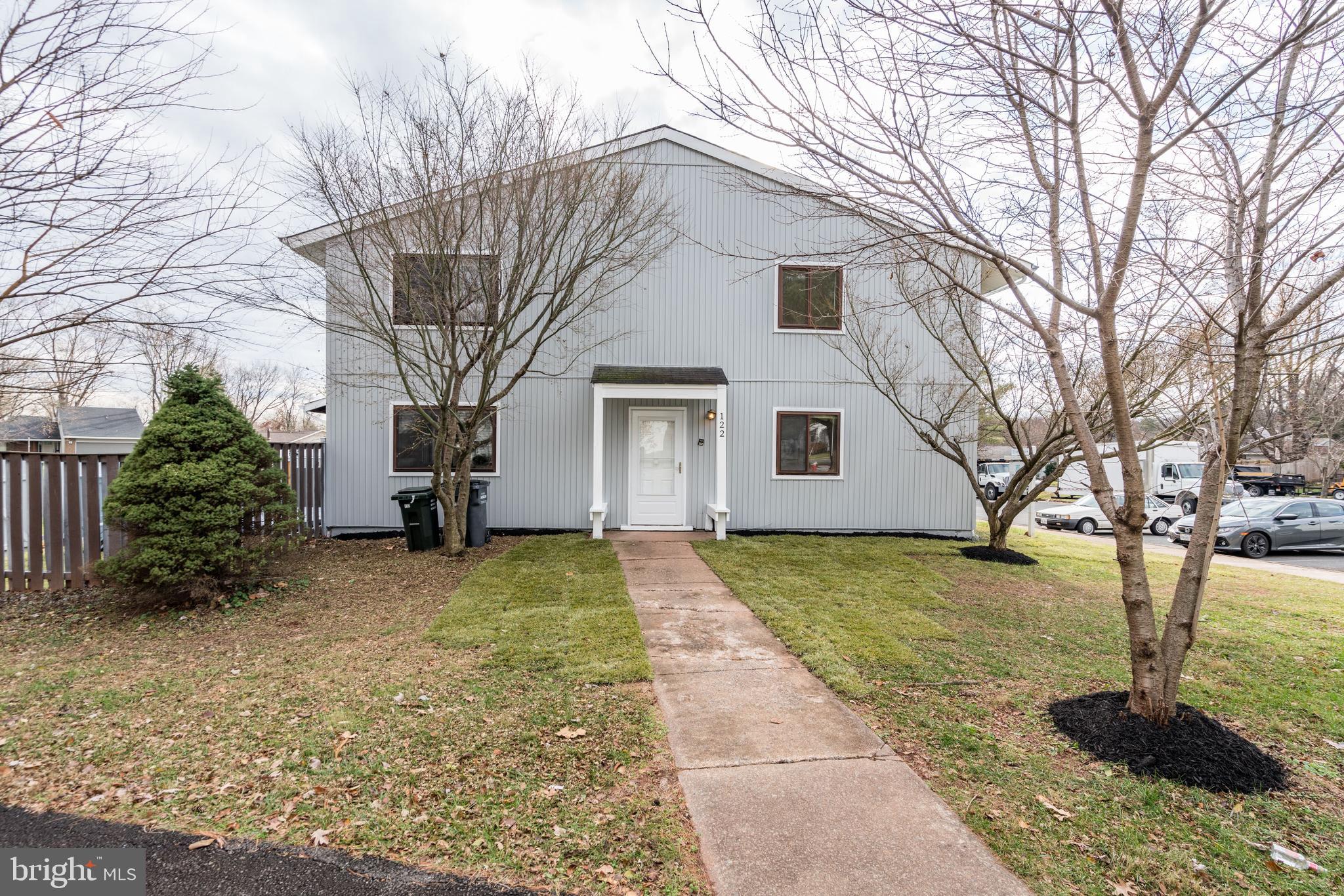 122 North Cottage Road Sterling, VA 20164 - Photo 1 of 27 Gallery Image 1