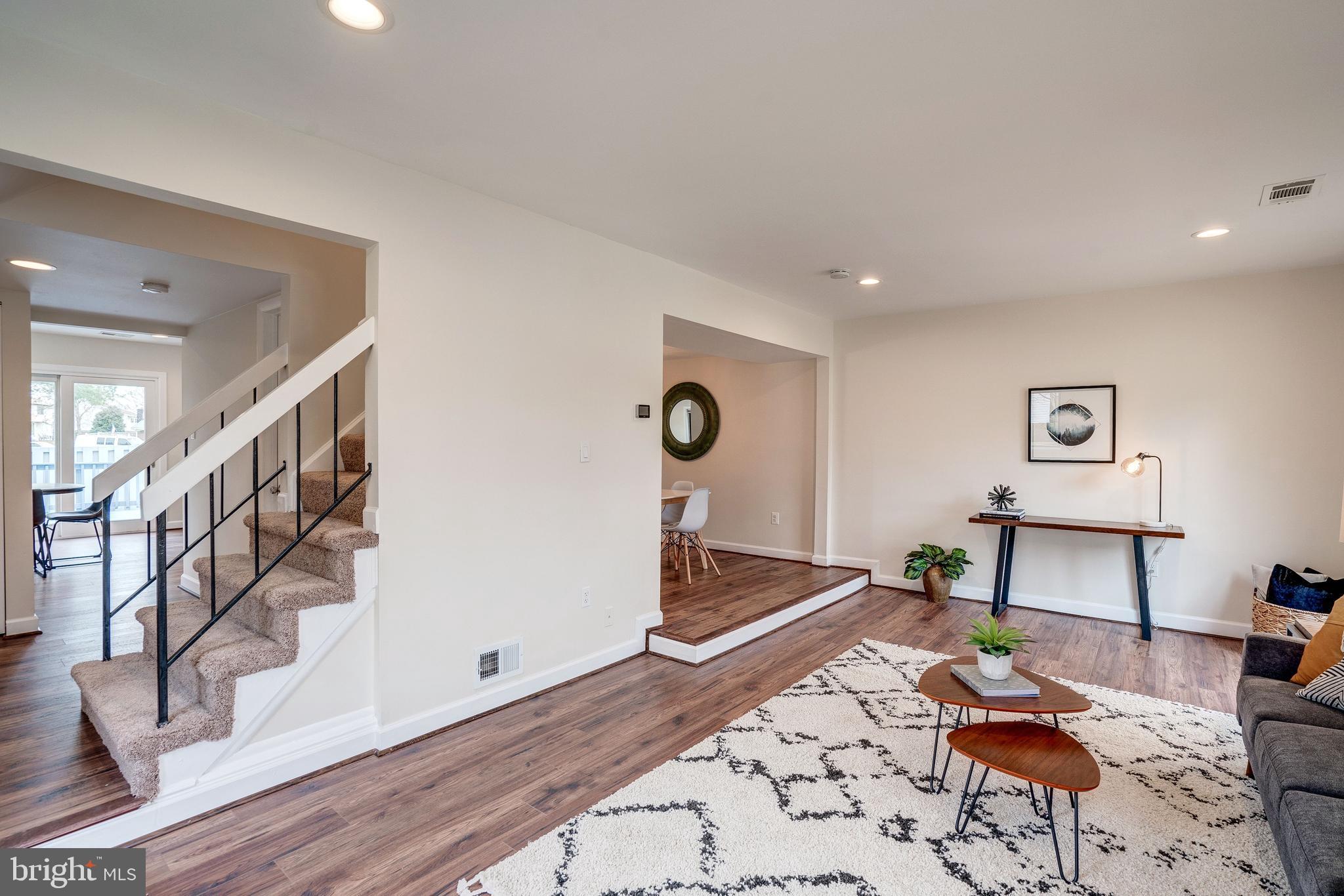 122 North Cottage Road Sterling, VA 20164 - Photo 4 of 27 New floors & fresh paint