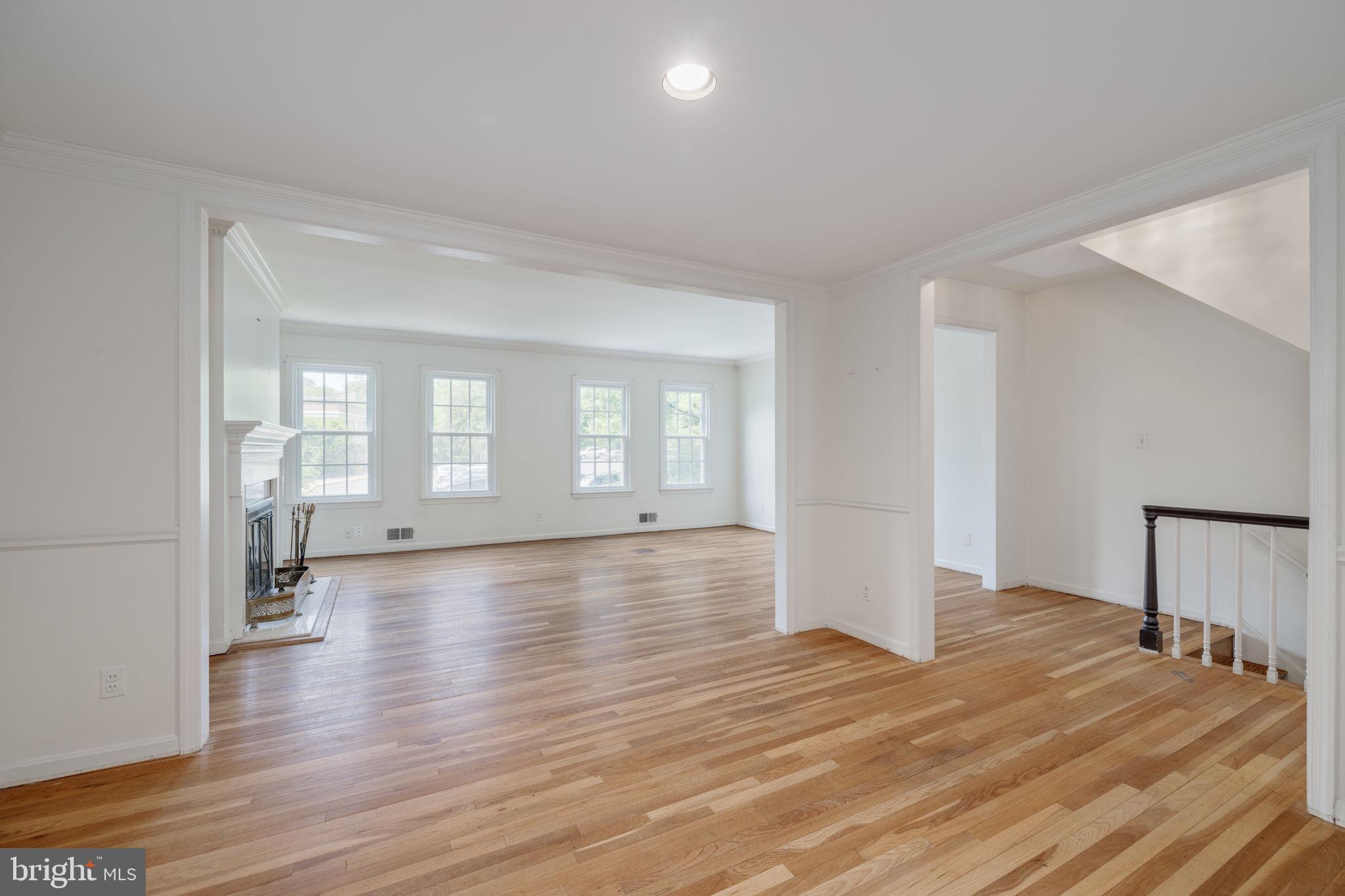 3581 Hamlet Place Chevy Chase, MD 20815 - Photo 6 of 30 Main Level - Living Room