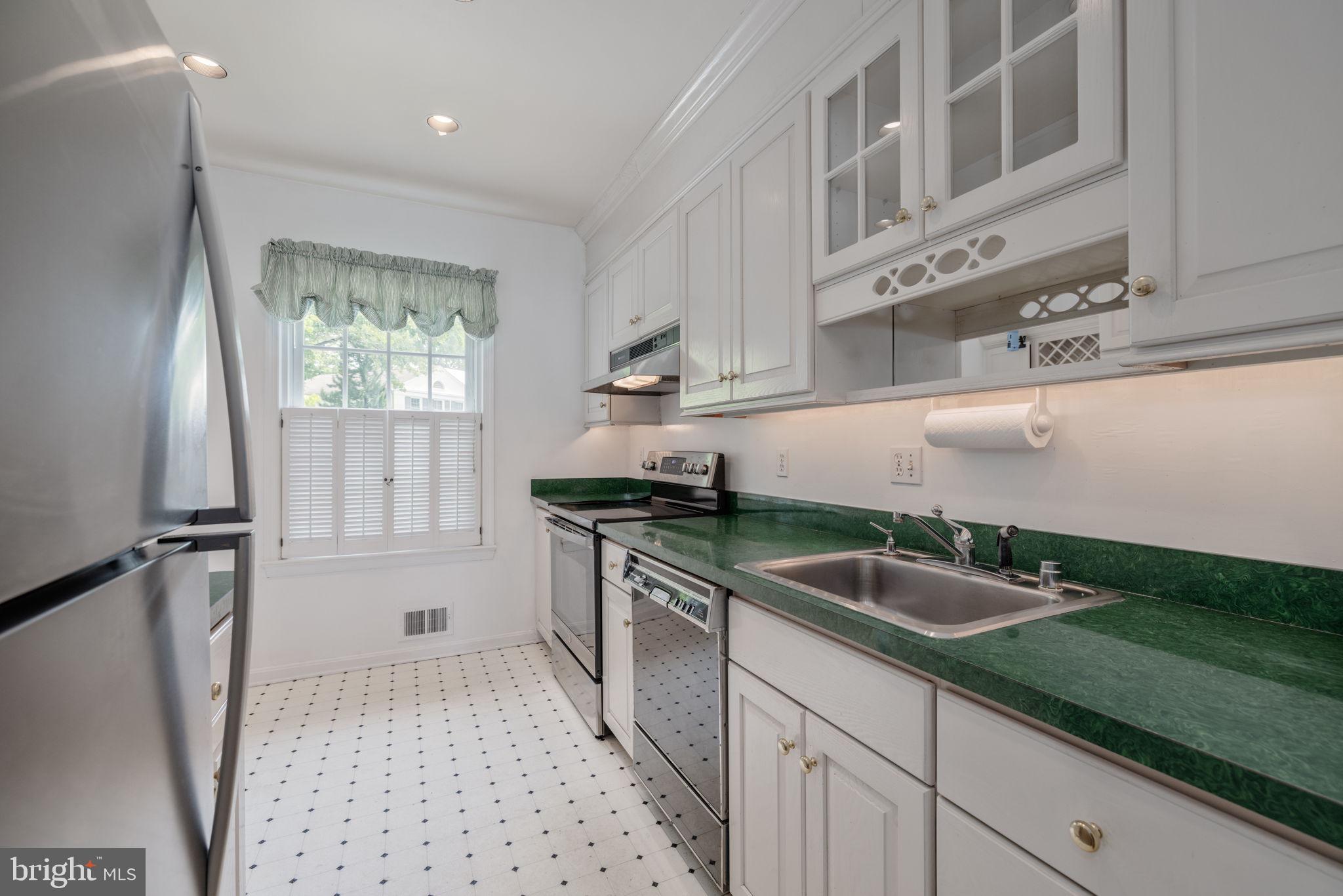 3581 Hamlet Place Chevy Chase, MD 20815 - Photo 10 of 30 Main Level - Kitchen