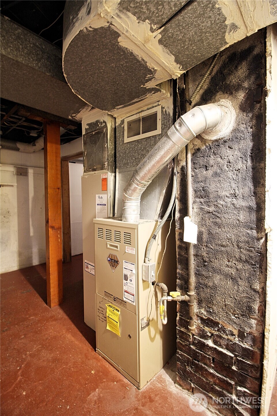 126 East 64th Street Tacoma, WA 98404 - Photo 29 of 36 a view of a house with a door