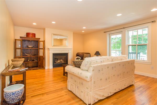 15 Vassar Road Marblehead, MA 01945 - Photo 10 of 27 Gallery Image 10