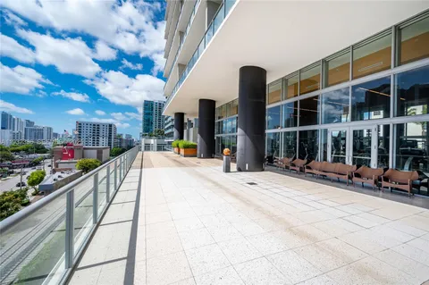 $810,000 | 3470 East Coast Avenue, Unit H0704, Miami, FL 33137