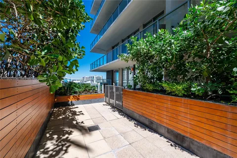 $810,000 | 3470 East Coast Avenue, Unit H0704, Miami, FL 33137