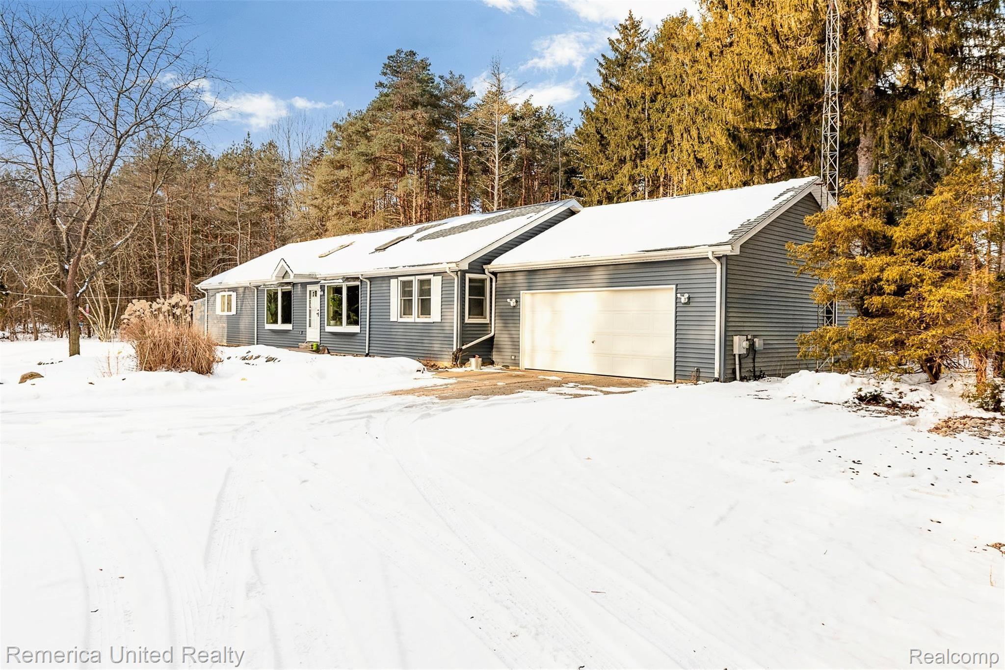 15466 Seymour Road Linden, MI 48451 - Photo 15 of 40 DSC_6268-Edit.jpg