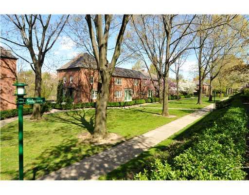 440 Sulgrave Road Pittsburgh, PA 15211 - Photo 15 of 17 Land/Lot. The beautiful common area court yard inside the prestigious tree-lined Chatham Village!