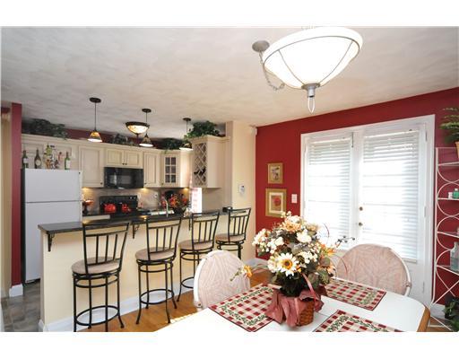 440 Sulgrave Road Pittsburgh, PA 15211 - Photo 3 of 17 Other. Open dining roon and an entertainers kitchen