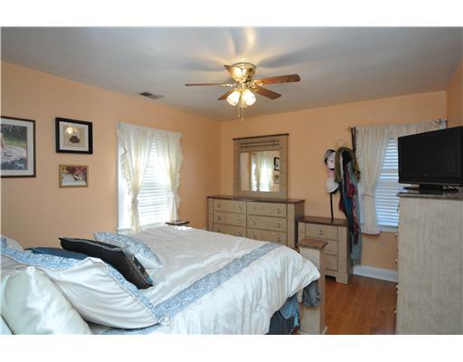 440 Sulgrave Road Pittsburgh, PA 15211 - Photo 10 of 17 Master Bedroom. Freshly painted master bedroom with exposed hardwood floors