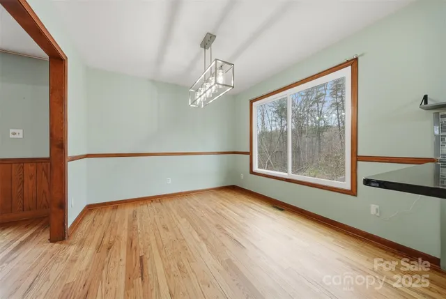 $500,000 | 2091 Blowing Rock Boulevard, Lenoir, NC 28645