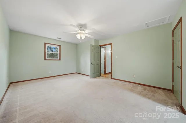 $500,000 | 2091 Blowing Rock Boulevard, Lenoir, NC 28645