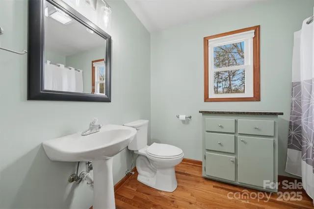 $500,000 | 2091 Blowing Rock Boulevard, Lenoir, NC 28645