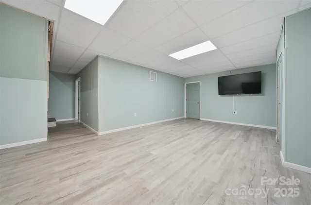 $500,000 | 2091 Blowing Rock Boulevard, Lenoir, NC 28645