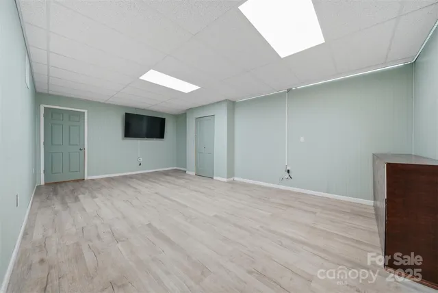 $500,000 | 2091 Blowing Rock Boulevard, Lenoir, NC 28645