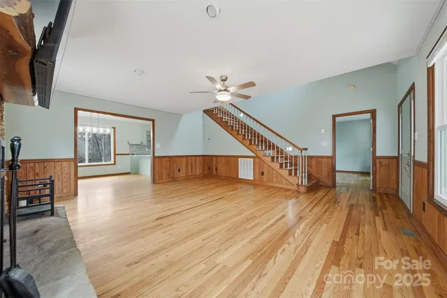 $500,000 | 2091 Blowing Rock Boulevard, Lenoir, NC 28645