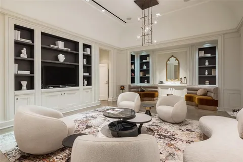 $1,295,000 | 2555 North Pearl Street, Unit 1304, Dallas, TX 75201