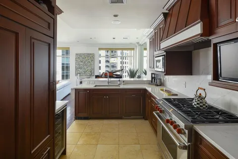 $1,295,000 | 2555 North Pearl Street, Unit 1304, Dallas, TX 75201