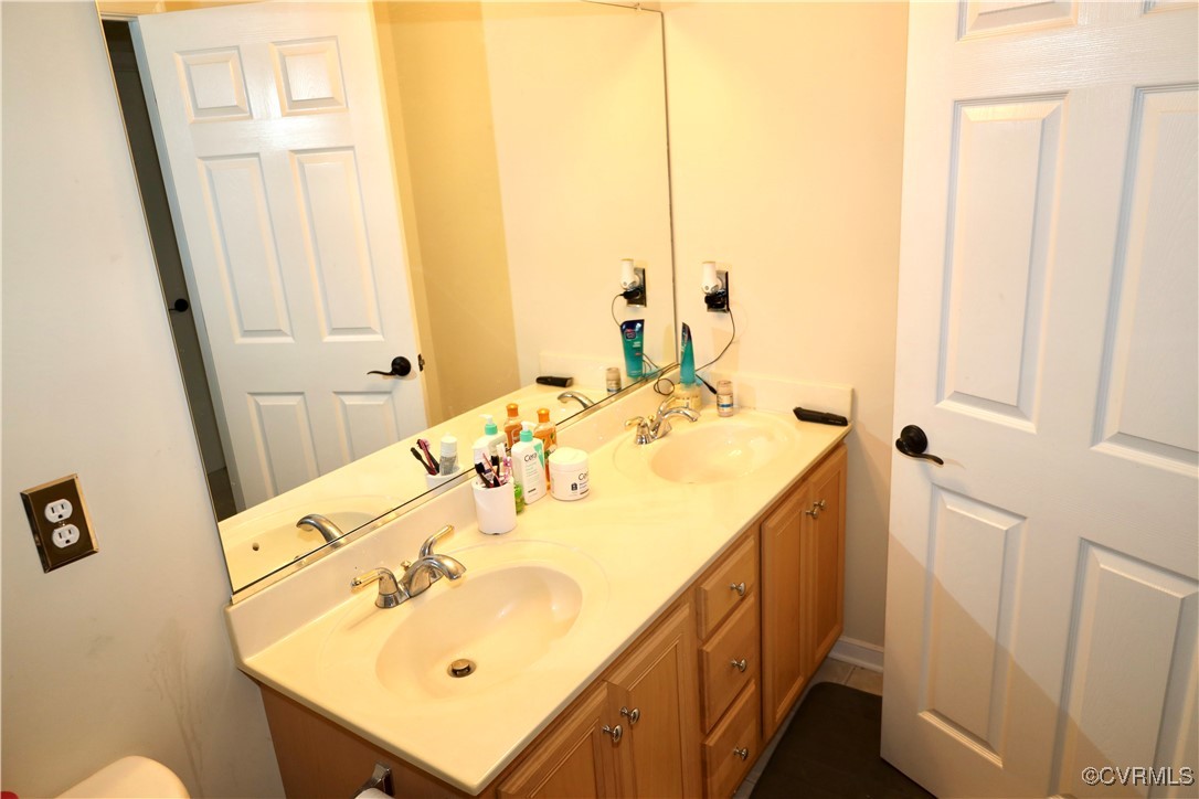862 Club Ridge Court Chester, VA 23836 - Photo 33 of 50 Bathroom featuring vanity