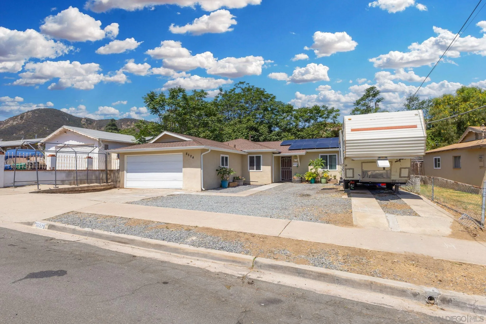 8524 Big Rock Road Santee, CA 92071 - Photo 3 of 34