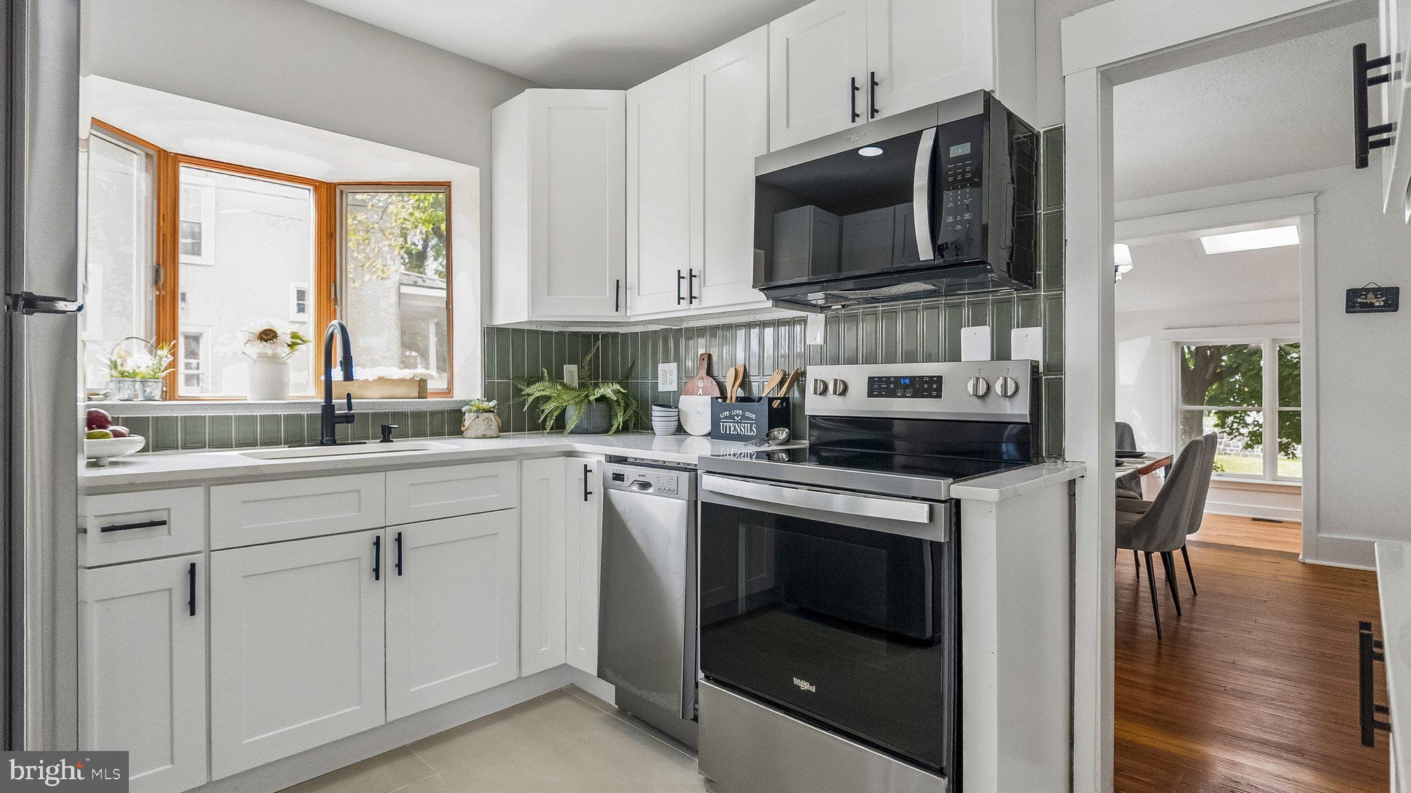 3131 Bedminster Road Ottsville, PA 18942 - Photo 12 of 43 Kitchen leads to dining area