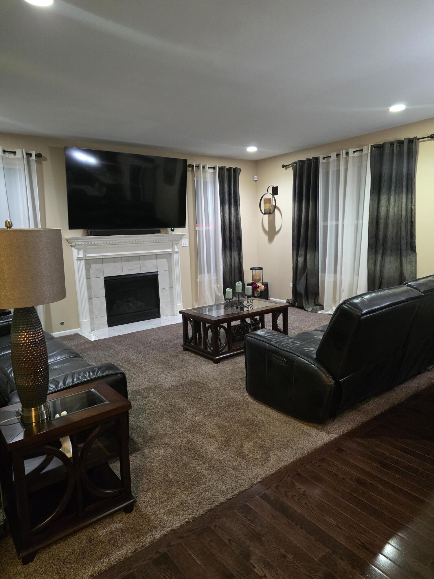 10251 California Street Crown Point, IN 46307 - Photo 9 of 34 1500x2000