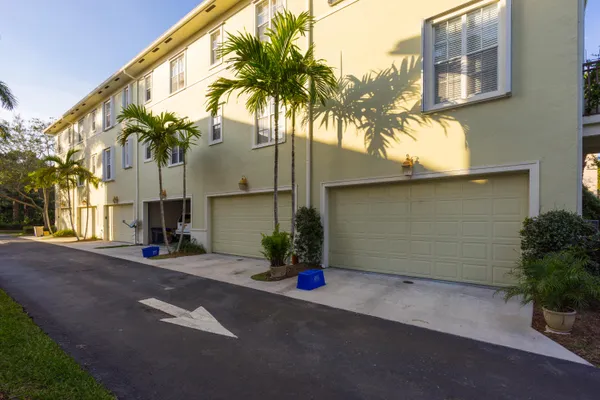 $3,000 | 108 East Indian Crossing Circle, Jupiter, FL 33458