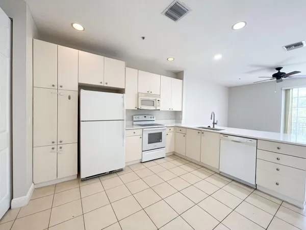 $3,000 | 108 East Indian Crossing Circle, Jupiter, FL 33458