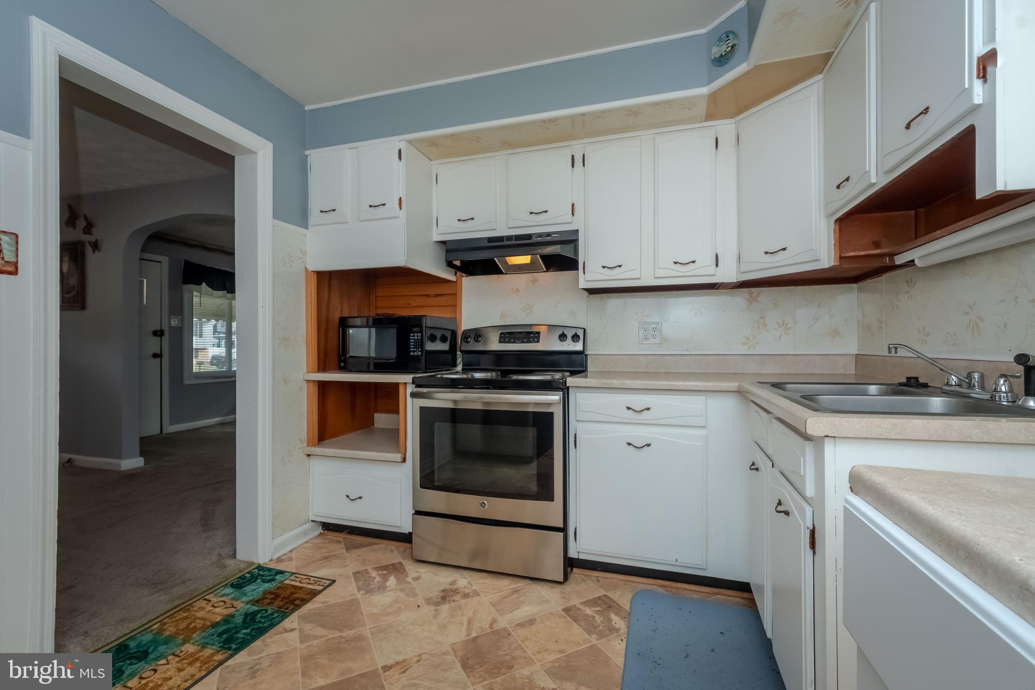 312 St Georges Road Essex, MD 21221 - Photo 8 of 54
