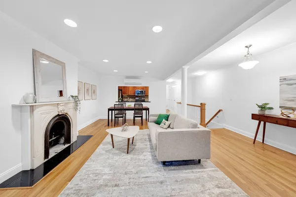 $2,345,000 | 561 5th Street, Unit 1 | Park Slope